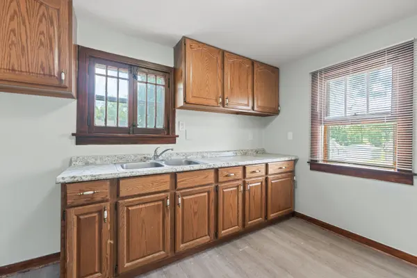 637/639 E Wilson ST, Batavia, IL 60510