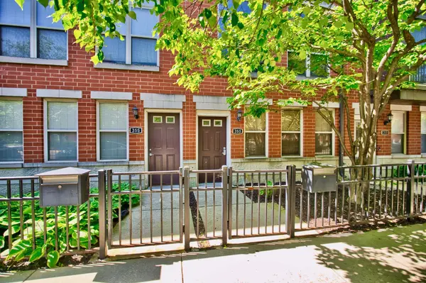 353 E Eastgate PL, Chicago, IL 60616