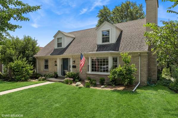 3212 Otto LN, Evanston, IL 60201
