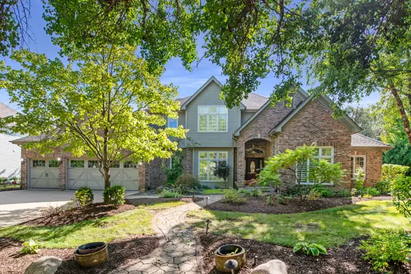 1736 Robert LN, Naperville, IL 60564
