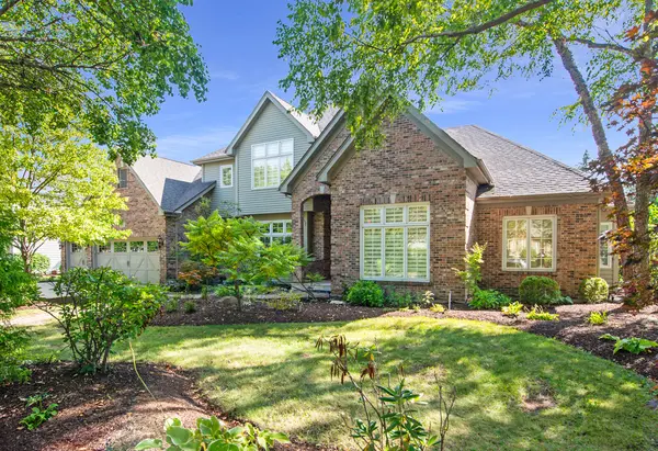 1736 Robert LN, Naperville, IL 60564