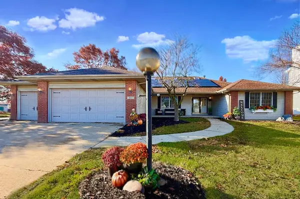 405 Wesley AVE, Savoy, IL 61874