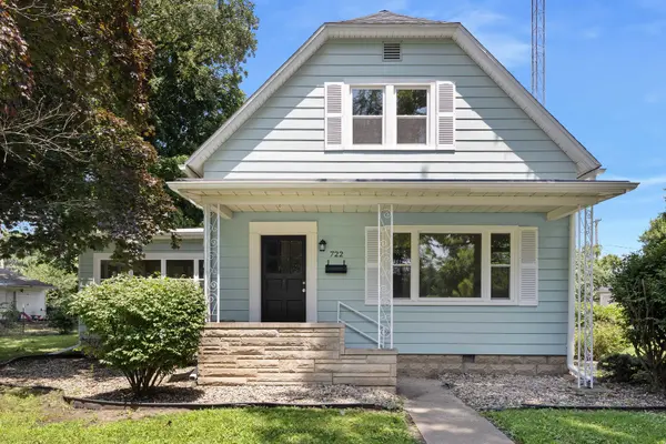 722 E Madison AVE, Chrisman, IL 61924