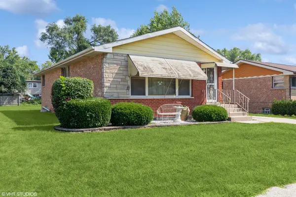 223 Lynn LN, Chicago Heights, IL 60411