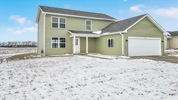 611 Apple Valley RD, Harvard, IL 60033