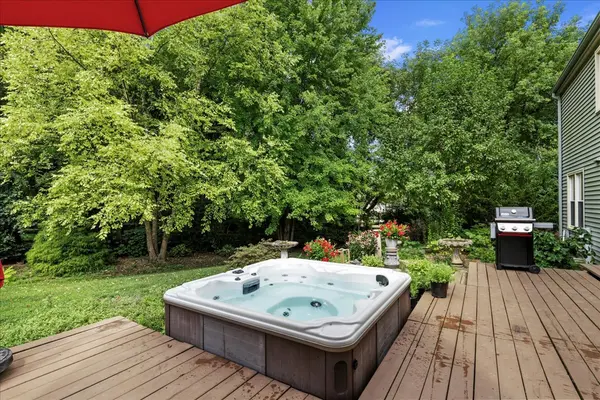 1554 Deer Run, Gurnee, IL 60031