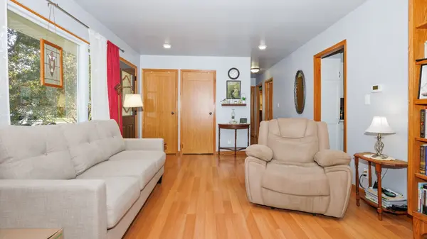 210 W North ST, Colfax, IL 61728