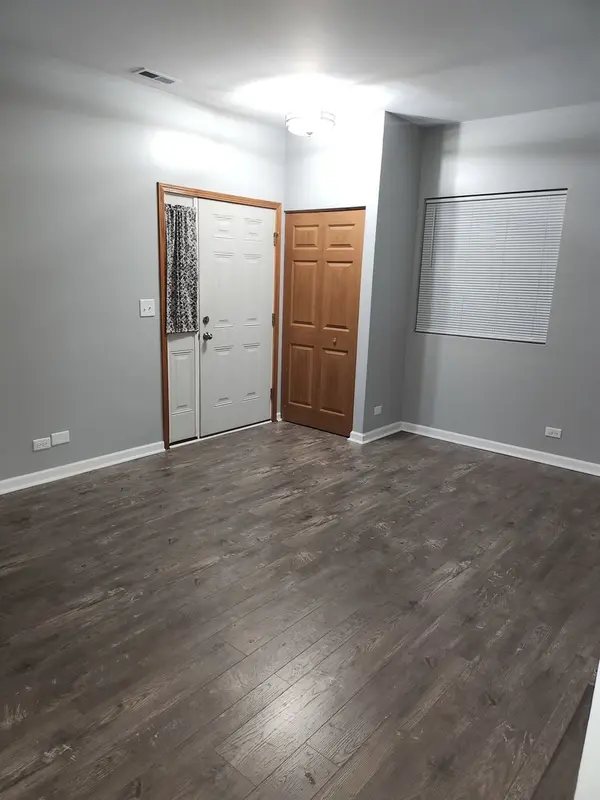316 E Victoria CIR #316, North Aurora, IL 60542