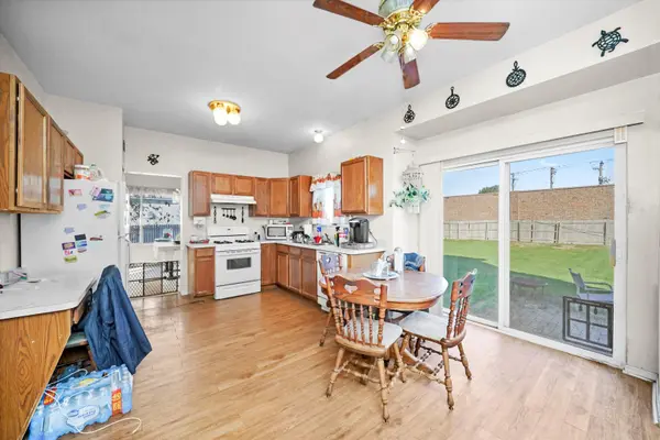 731 Bobwhite LN, New Lenox, IL 60451