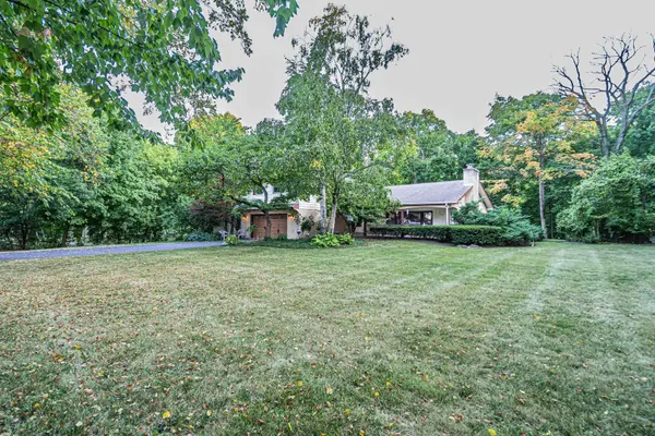 32381 N Forest DR, Grayslake, IL 60030