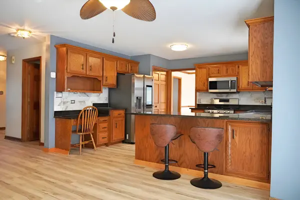 1707 Chestnut Hill RD, Plainfield, IL 60586