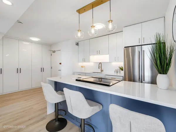 1455 N Sandburg TER #2901B, Chicago, IL 60610