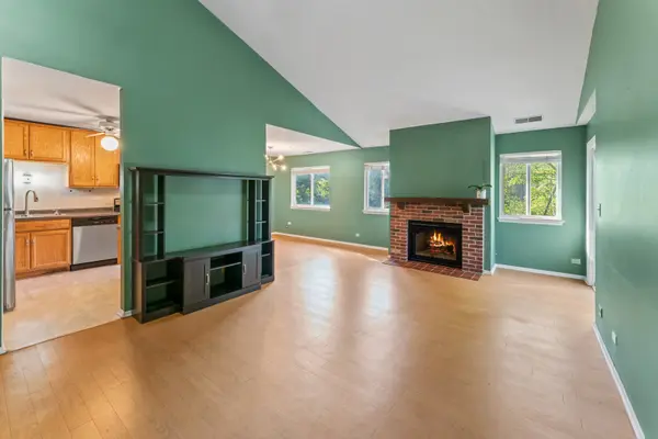 601 Hanover CT #Z2, Schaumburg, IL 60194