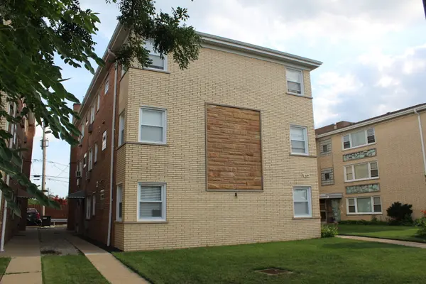 7649 W Irving Park RD, Chicago, IL 60634