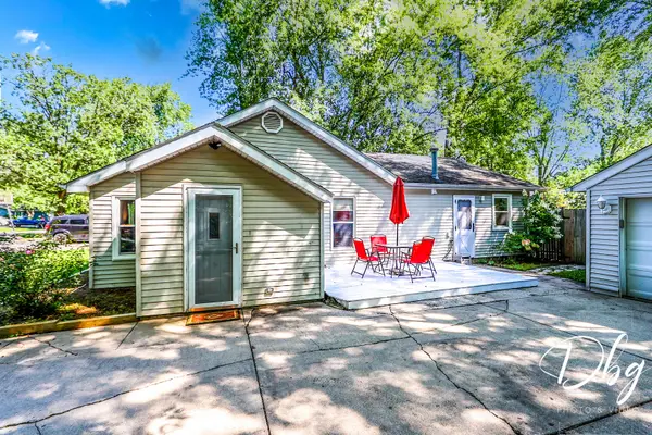 37905 N Loyola AVE, Beach Park, IL 60087
