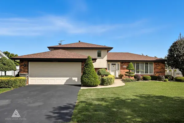 15543 Brassie DR, Orland Park, IL 60462