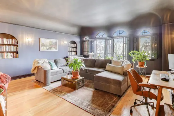 7453 N Hoyne AVE #3S, Chicago, IL 60645