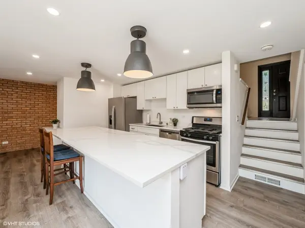 534 E Main ST, Barrington, IL 60010