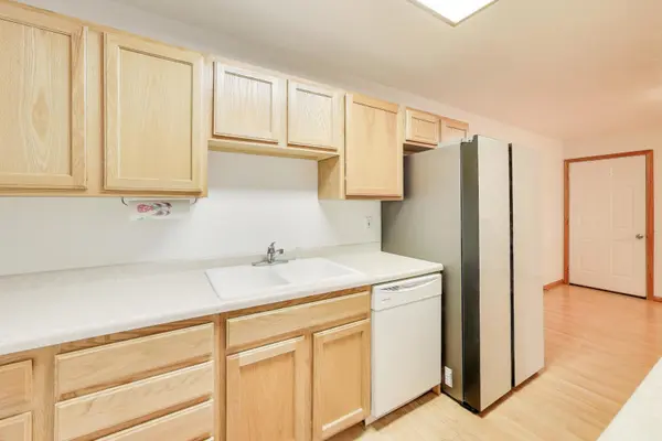 150 N Wooster ST #2, Capron, IL 61012