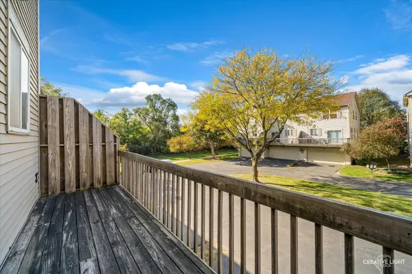 650 Littleton TRL #22-4, Elgin, IL 60120