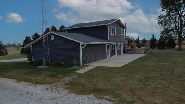 1985 N 670 E RD, Gilman, IL 60938