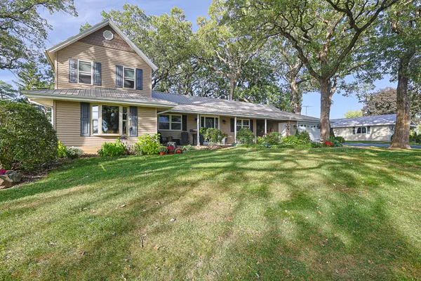 6912 Mensching RD, Huntley, IL 60142