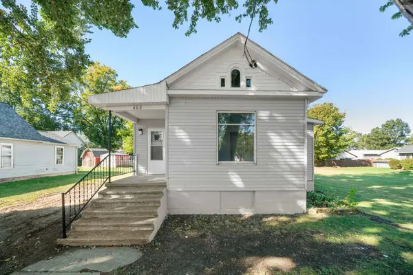 402 N 2nd ST, Earlville, IL 60518