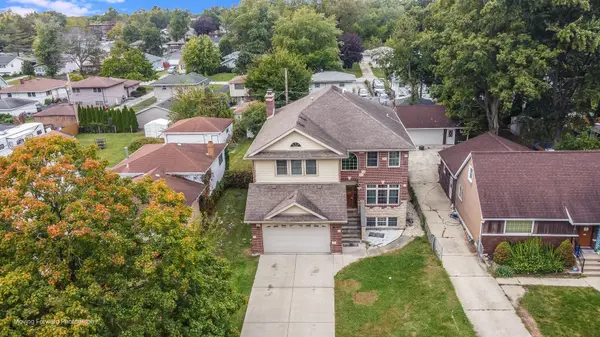 4018 N Grant ST, Westmont, IL 60559
