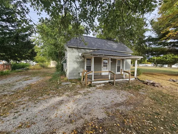 208 S Main ST, Broadlands, IL 61816