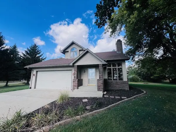 7705 Lakewood RD, Weldon, IL 61882