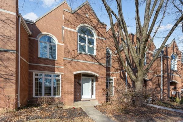 5842 N SAINT JOHNS CT, Chicago, IL 60646