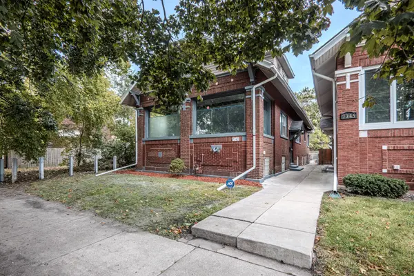 7345 S Bennett AVE, Chicago, IL 60649