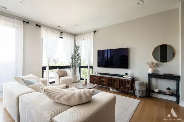 1203 W Superior ST #3C, Chicago, IL 60642