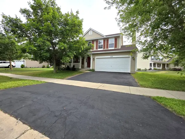 1522 Fox Sedge TRL, Woodstock, IL 60098