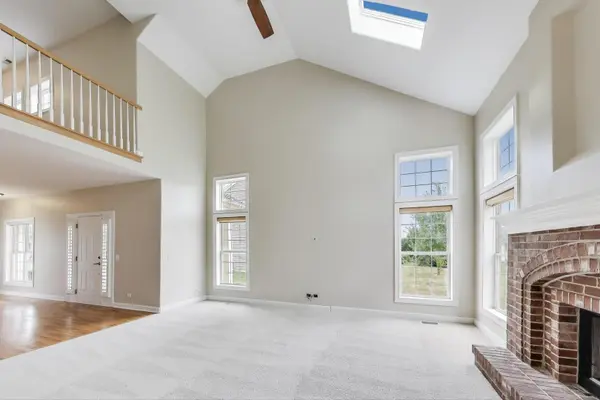 12354 S Blue Water Pkwy, Plainfield, IL 60585