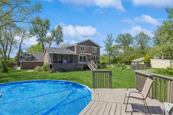 5873 Walnut AVE, Downers Grove, IL 60516