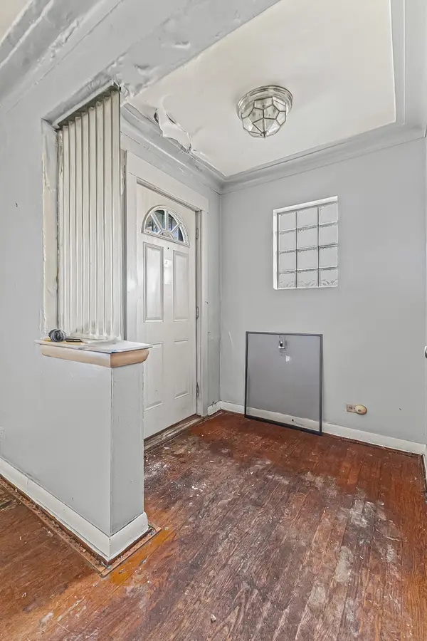 8643 S kingston AVE, Chicago, IL 60617
