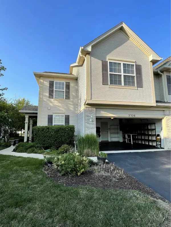 2326 Sunshine LN, Aurora, IL 60503