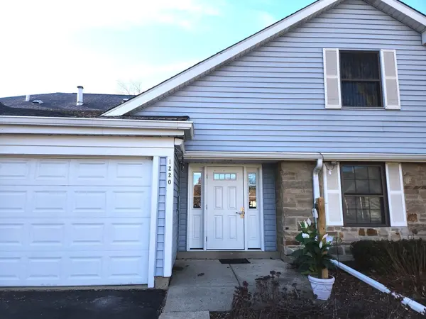 1220 Plum Tree CT #D2, Schaumburg, IL 60193