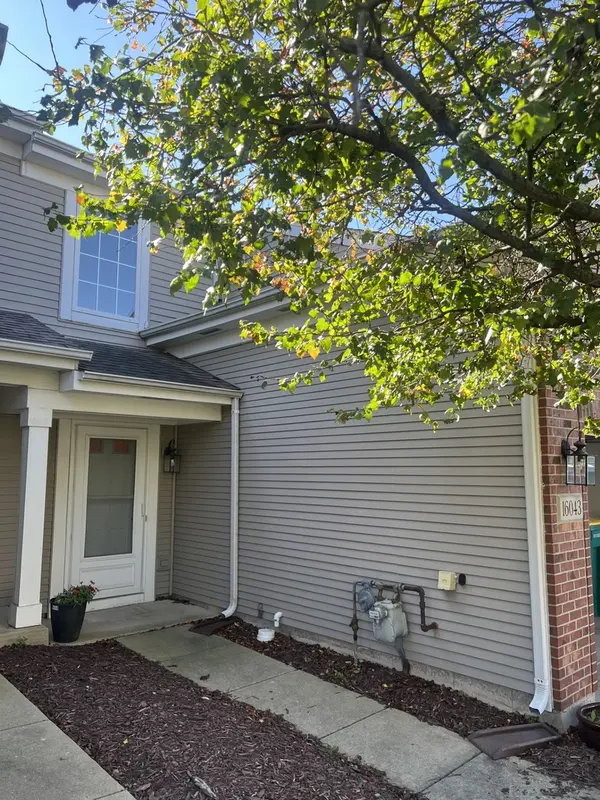 16043 Tiger DR, Lockport, IL 60441