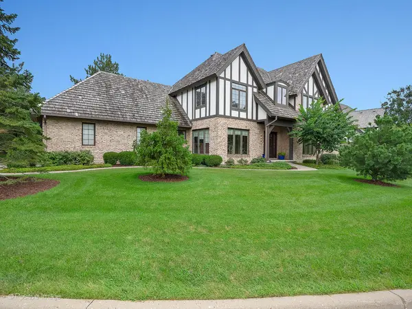 802 Kenmare DR, Burr Ridge, IL 60527
