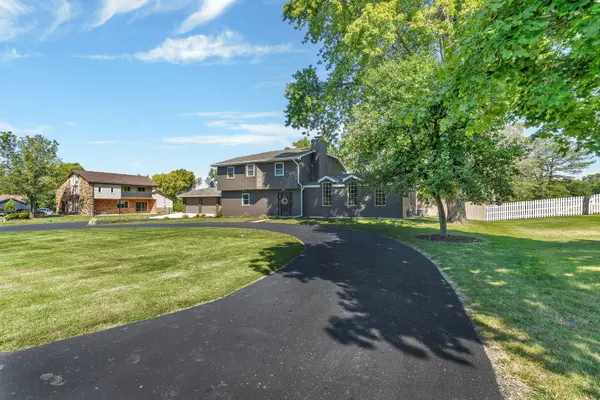 3509 Greenmeadow LN, Joliet, IL 60431