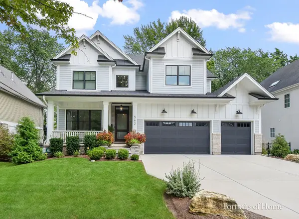 542 N Wright ST, Naperville, IL 60563