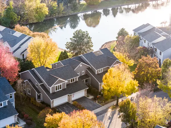 1068 MATTANDE LN, Naperville, IL 60540
