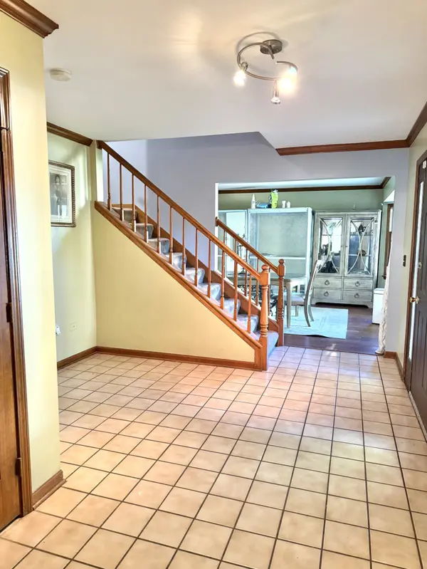 1433 COLUMBUS DR, Bolingbrook, IL 60490