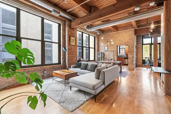 1330 W Monroe ST #310, Chicago, IL 60607
