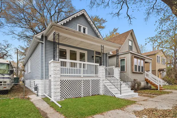 11730 S Perry AVE, Chicago, IL 60628