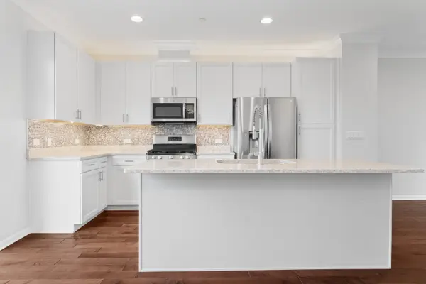 1228 Elm ST, Park Ridge, IL 60068