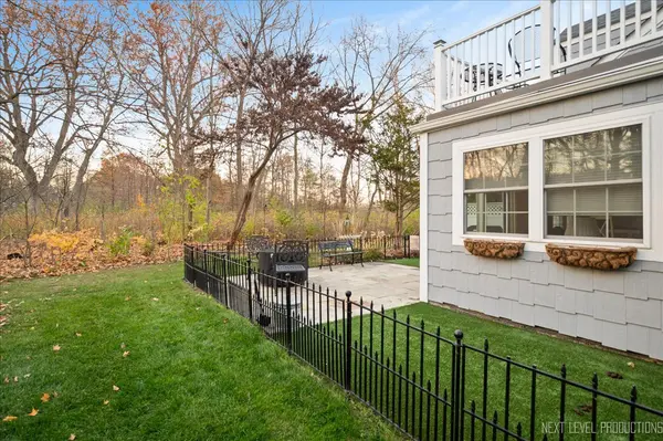 92 Whittington CRSE, St. Charles, IL 60174
