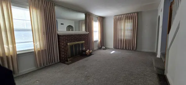 8341 N Osceola AVE, Niles, IL 60714
